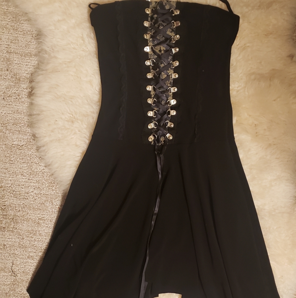 Cute little black dress